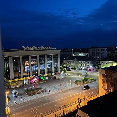 罗夫诺4-Км В Центрі Міста公寓 外观 照片